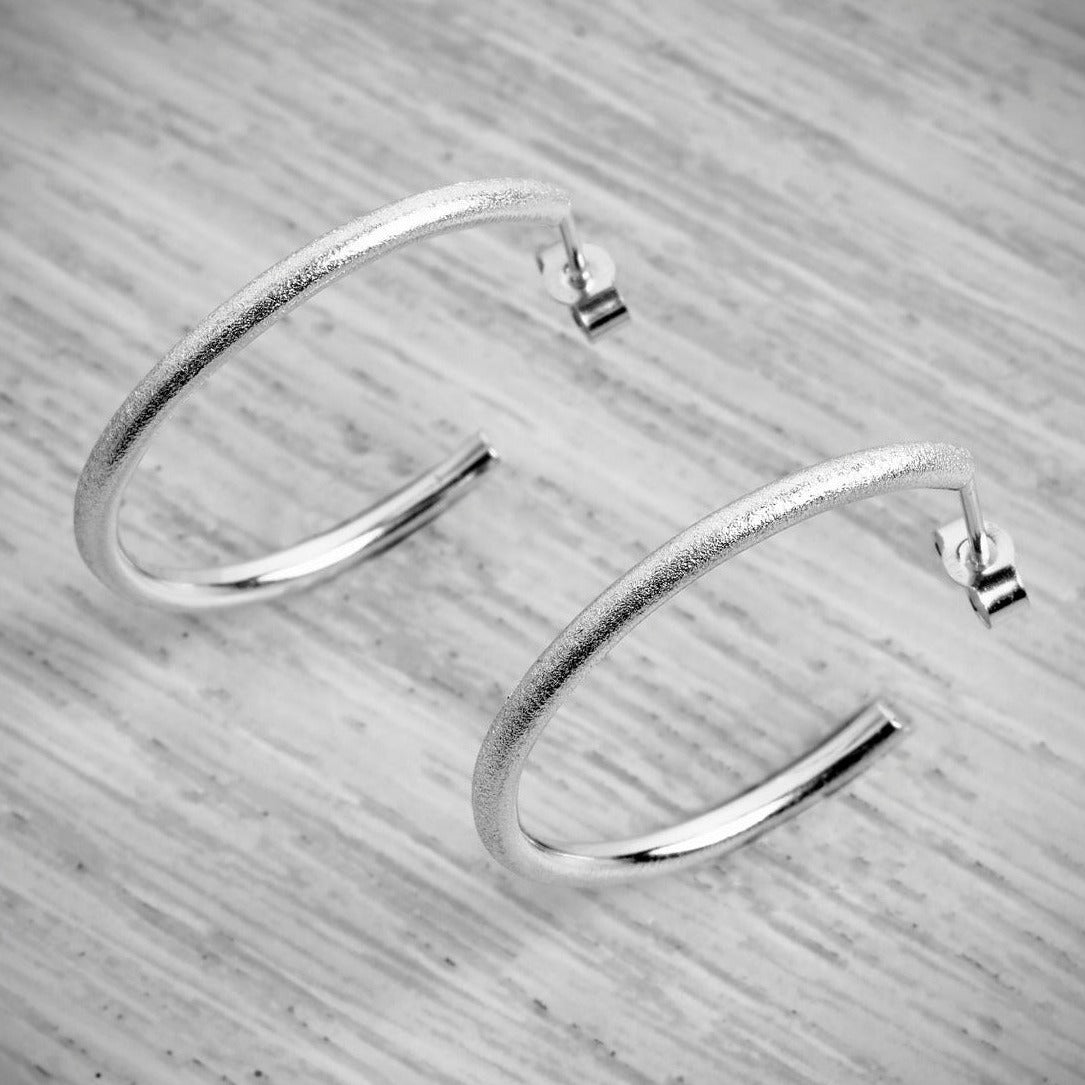 Silver Midi Stacking Hoop Frosted Earrings