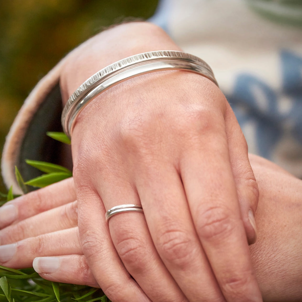 Silver Sturdy Stacked Hammered Lines Bangle