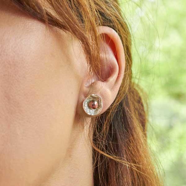 Silver and Peacock Pearl Oyster Cup Stud Earrings by Fi Mehra-2