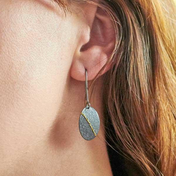 Oxidised (Blackened) Silver Dangly Earrings Sewn with Gold Thread by Sara Bukumunhe. Image property of THE JEWELLERY MAKERS.-1