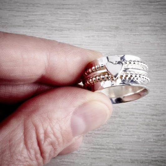 elin mair spinning ring available from THE JEWELLERY MAKERS, IMAGE PROPERTY OF EMMA WHITE-1