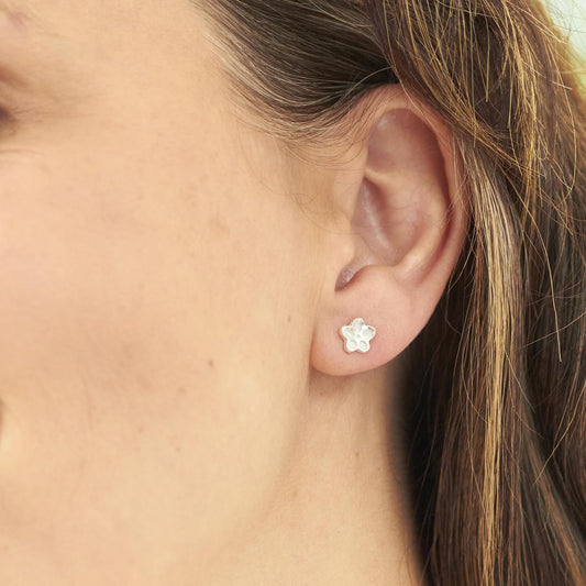 small blossom studs by elin mair available at the jewellery makers, IMAGE PROPERTY OF EMMA WHITE-1
