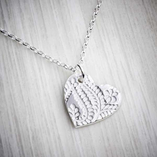 Floral print heart shape silver clay pendant by Elin Mair, Janglerins-0