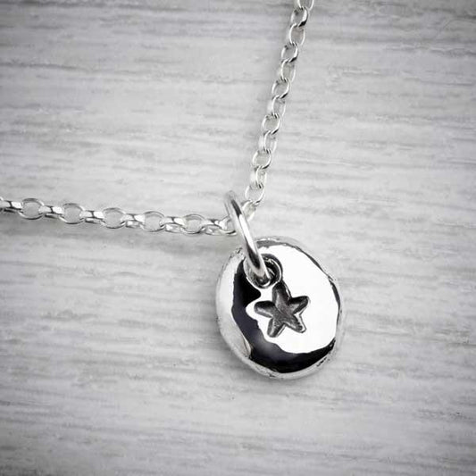 Silver star pebble necklace by Emma White, image property of THE JEWELLERY MAKERS-0