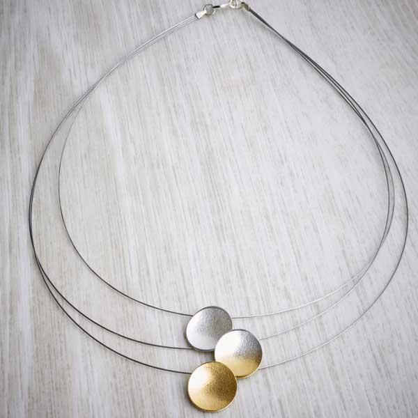 triple strand silver and gold ombre necklace detail by Melanie Ankers, Kokkino.  Image property of THE JEWELLERY MAKERS-0