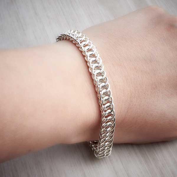 Silver Chainmaille Half Persian Bracelet by Laura Brookes, worn on. Image property of THE JEWELLERY MAKERS-1