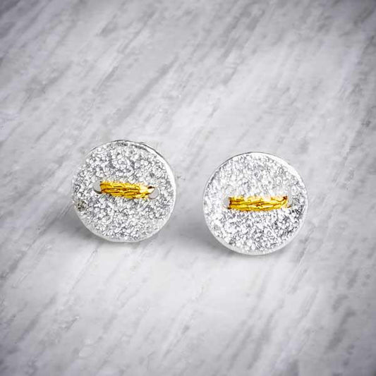 Tiny Silver studs sewn with Gold thread by Sara Bukumunhe. Image property of THE JEWELLERY MAKERS.-0